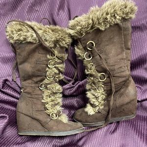 ➡️ BOGO ⬅️ Chocolate Brown & Caramel Suede Wedged Faux Fur Boots